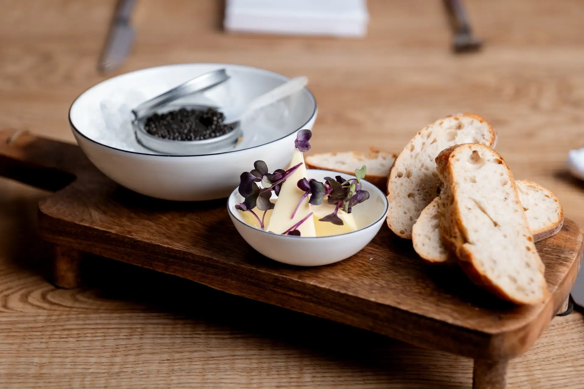Caviar with bread and butter